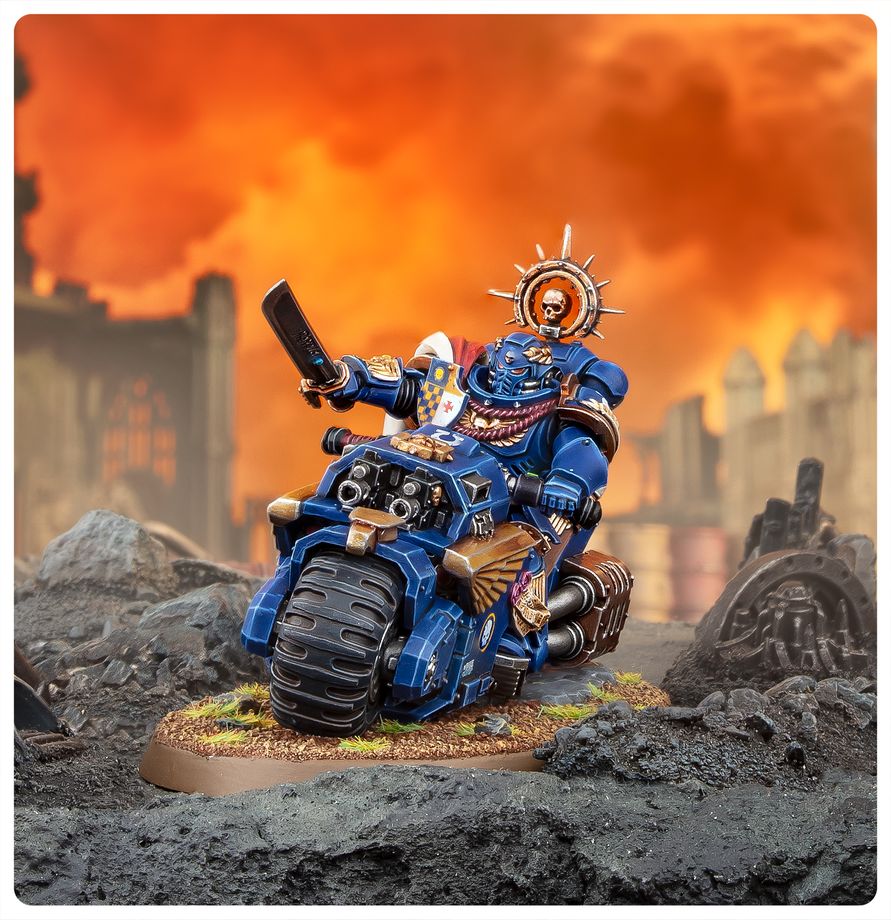 Games Workshop: Warhammer 40K - Space Marines Captain on Bike